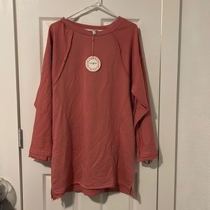 NWT UMGEE pink oversized sweater. Distressed hem.